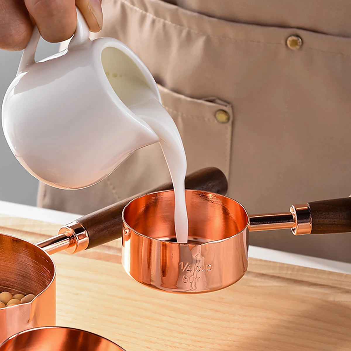 8Pcs Stainless Steel Measuring Cup Gold-plated Measuring Spoon Acacia Wood Handle Measuring Spoon Measuring Tool Set of Eight